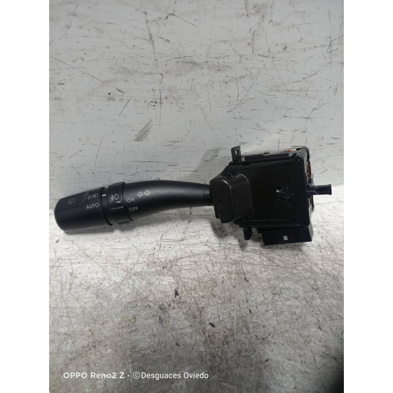 Recambio de mando luces para kia sportage 2.0 turbodiesel cat referencia OEM IAM 202003393  