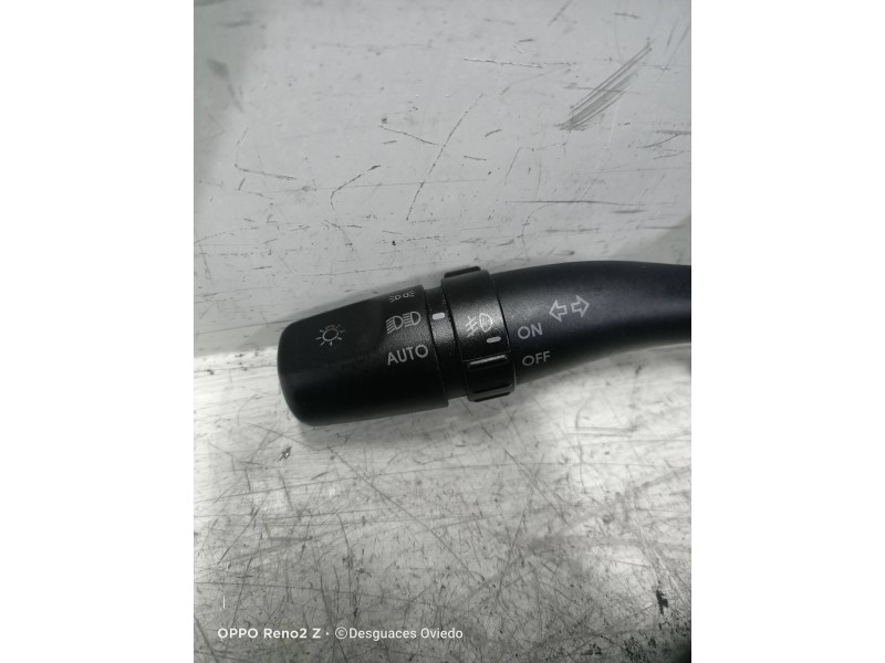 Recambio de mando luces para kia sportage 2.0 turbodiesel cat referencia OEM IAM 202003393  