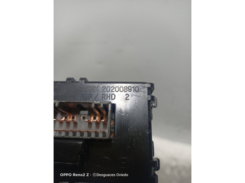 Recambio de mando limpia para kia rio 1.2 cat referencia OEM IAM 202008910  