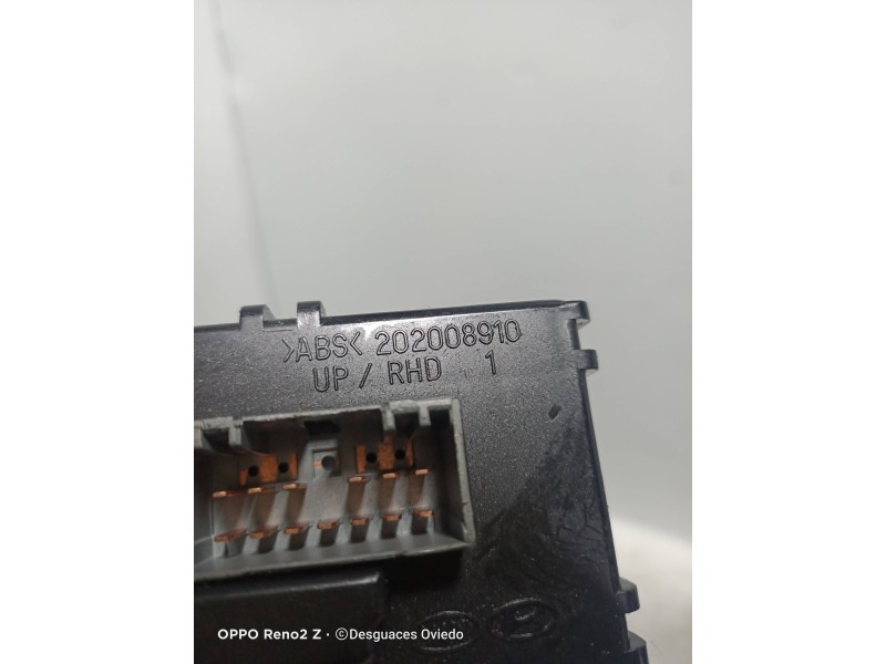 Recambio de mando limpia para kia sorento 2.2 crdi cat referencia OEM IAM 202008910  