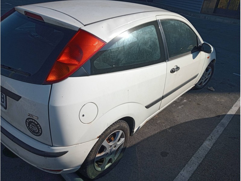 ford focus berlina (cak) del año 2004