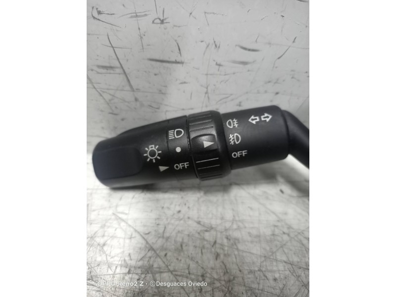 Recambio de mando luces para mazda 3 berlina (bk) 1.6 cd diesel cat referencia OEM IAM 17D682  