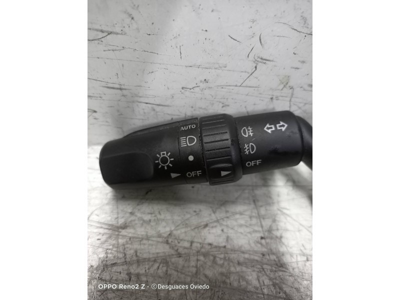 Recambio de mando luces para mazda 5 berl. (cr) 2.0 turbodiesel cat referencia OEM IAM 17D682  