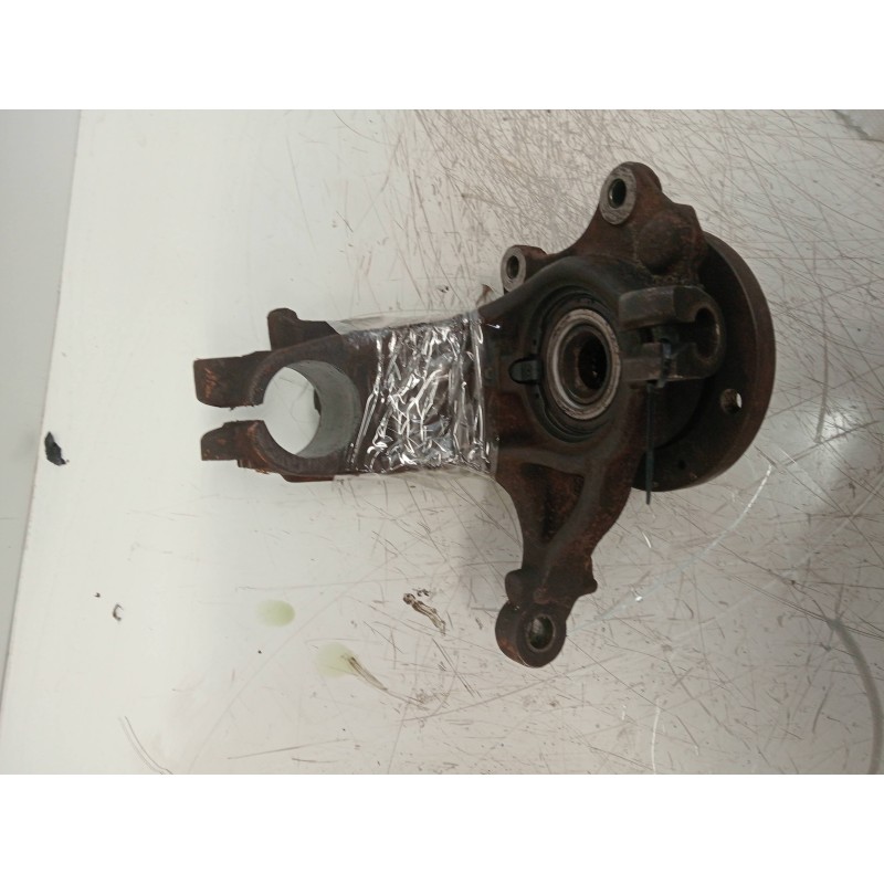 Recambio de mangueta delantera izquierda para citroen c3 1.4 hdi sx plus referencia OEM IAM   