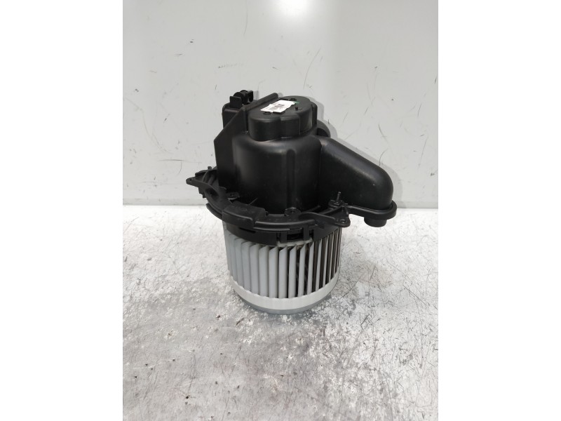 Recambio de motor calefaccion para renault express referencia OEM IAM 5P3730100  
