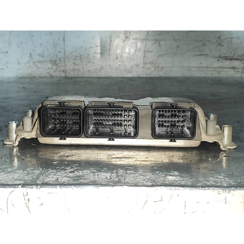 Recambio de centralita motor uce para peugeot 307 break / sw (s1) break xr referencia OEM IAM 0261206943 9650346180 35 Recambio de centralita motor uce para peugeot 307 break / sw (s1) break xr referencia OEM IAM 0261206943 9650346180 35