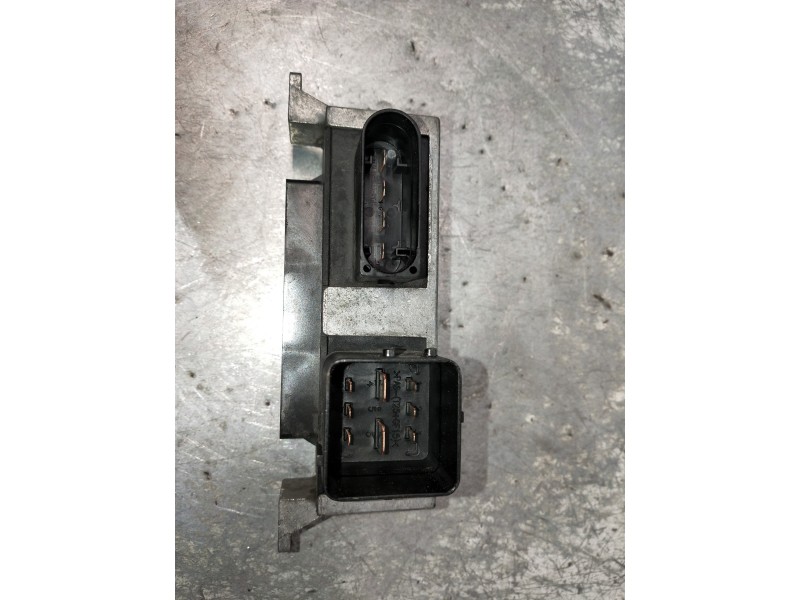 Recambio de caja precalentamiento para renault express referencia OEM IAM 27122380R  