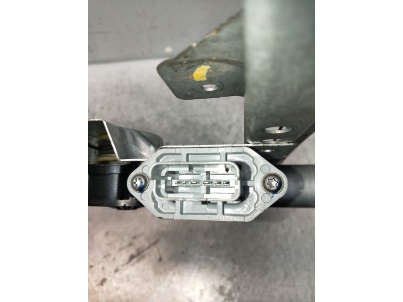 Recambio de elevalunas delantero izquierdo para renault express referencia OEM IAM 12800149212D  