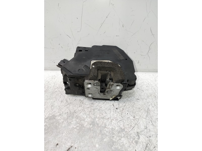 Recambio de motor cierre centralizado delantero derecho para renault express referencia OEM IAM 825029568R  5P