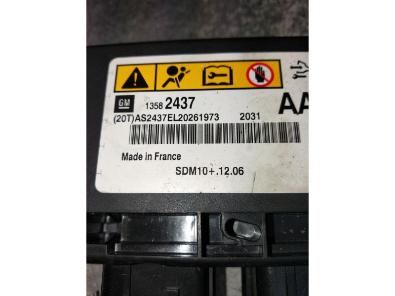 Recambio de centralita airbag para opel astra j lim. enjoy referencia OEM IAM 13582437  