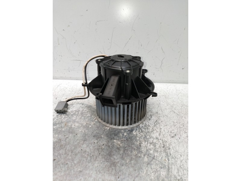 Recambio de motor calefaccion para opel astra j lim. enjoy referencia OEM IAM 25020139  