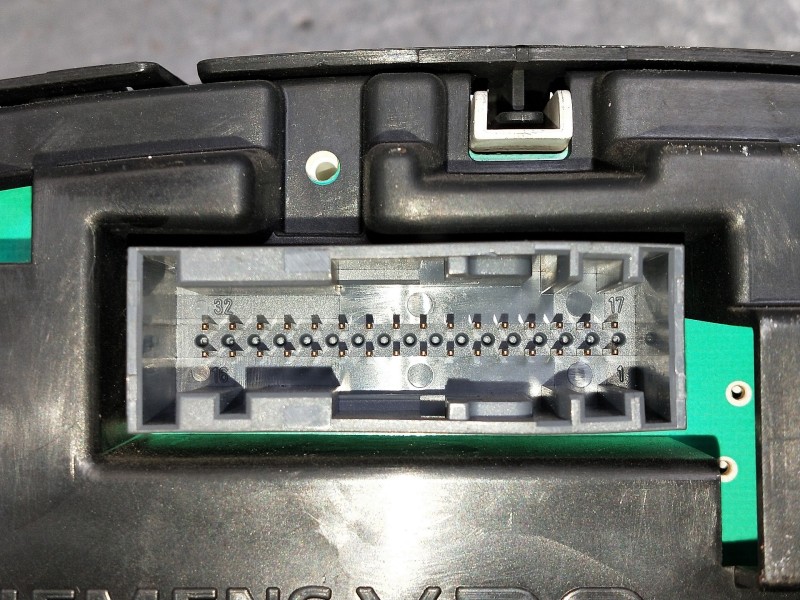 Recambio de cuadro instrumentos para suzuki swift berlina (mz) gl (5-ptas.) referencia OEM IAM 3410062JG0 3410062J3 A2C53088068