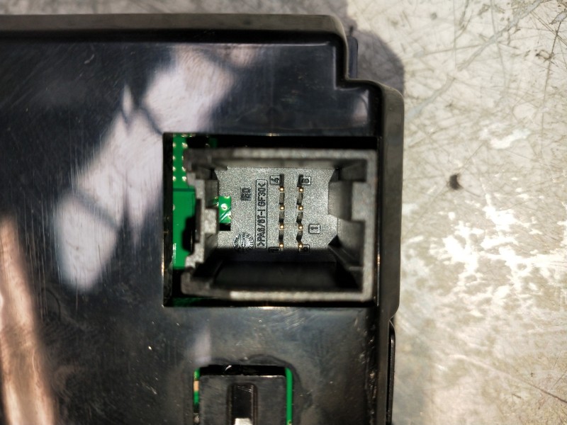 Recambio de pantalla multifuncion para opel astra j lim. enjoy referencia OEM IAM 13267984 565412769 