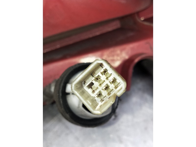 Recambio de piloto trasero izquierdo para suzuki swift berlina (mz) gl (5-ptas.) referencia OEM IAM   