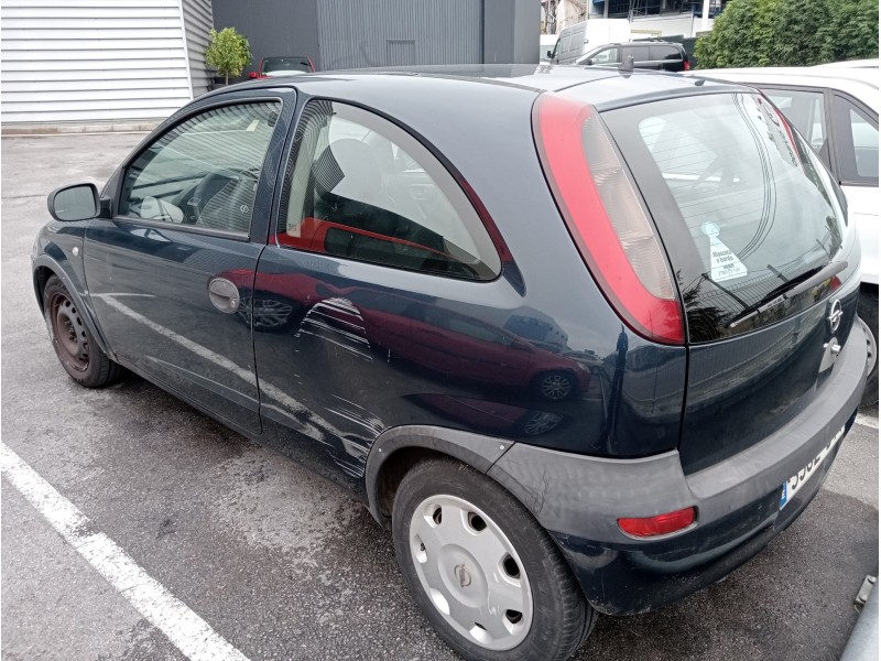 opel corsa c del año 2002