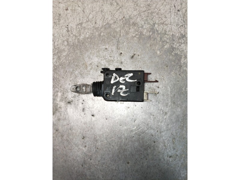 Recambio de motor cierre centralizado delantero izquierdo para citroen saxo 1.1 image referencia OEM IAM   3P