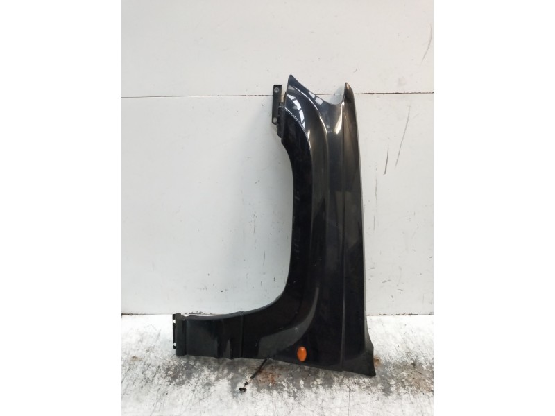 Recambio de aleta delantera izquierda para jeep gr.cherokee (wj/wg) 2.7 crd limited referencia OEM IAM   