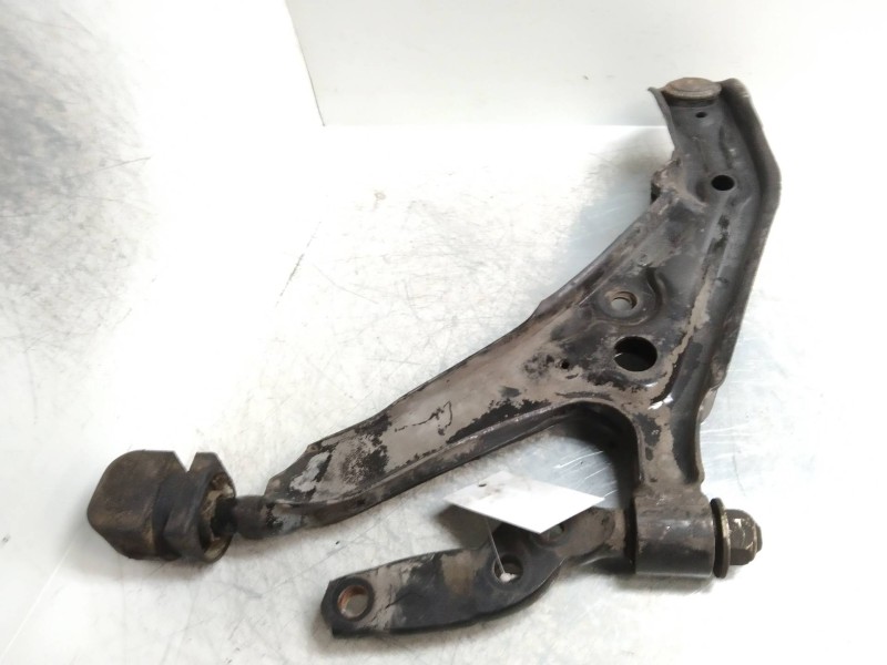 Recambio de brazo suspension inferior delantero derecho para nissan primera berl./familiar (p10/w10) referencia OEM IAM    Recambio de brazo suspension inferior delantero derecho para nissan primera berl./familiar (p10/w10) referencia OEM IAM