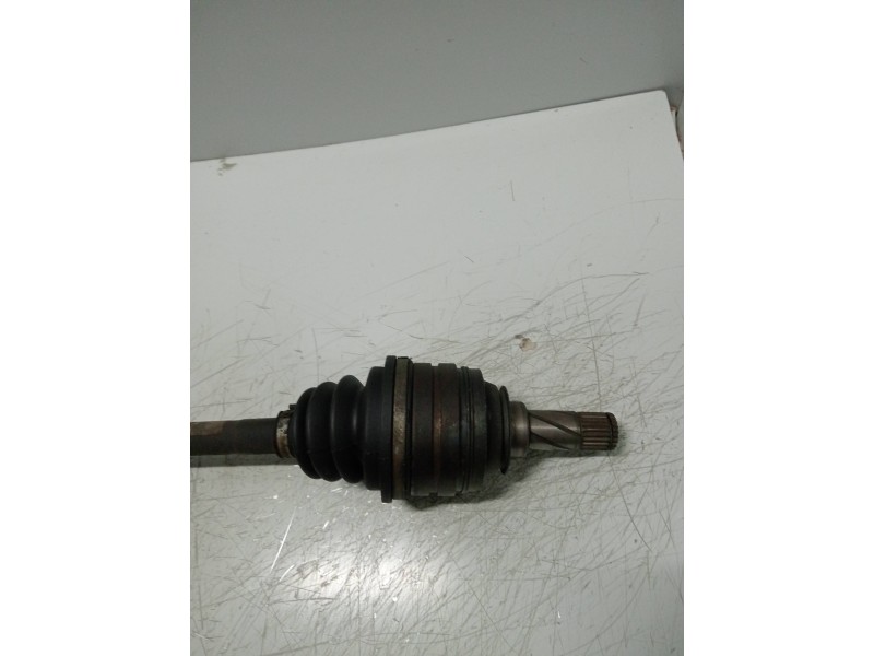 Recambio de transmision delantera derecha para opel corsa c 1.4 16v referencia OEM IAM   