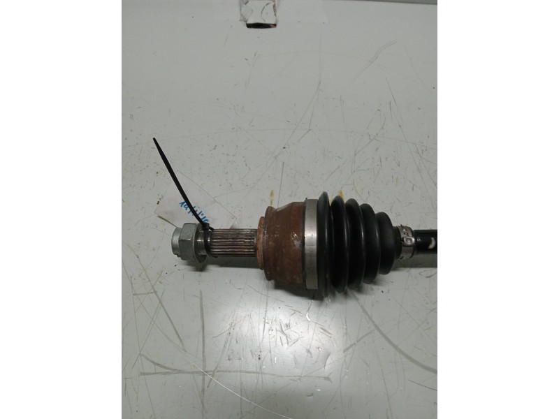 Recambio de transmision delantera izquierda para opel corsa d cosmo referencia OEM IAM 13320255 E4 