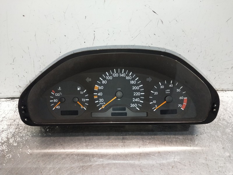 Recambio de cuadro instrumentos para mercedes clase c (w202) berlina 240 (202.026) referencia OEM IAM 2025401848 110008828039 