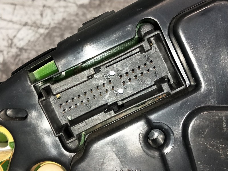 Recambio de cuadro instrumentos para mercedes clase c (w202) berlina 240 (202.026) referencia OEM IAM 2025401848 110008828039 