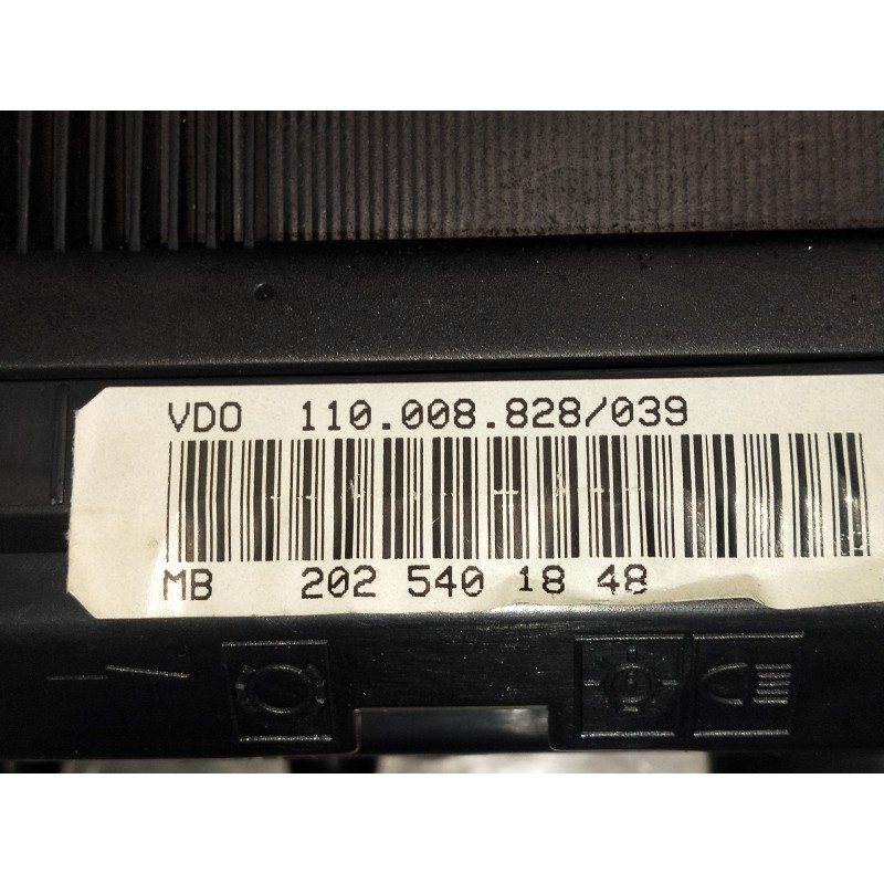Recambio de cuadro instrumentos para mercedes clase c (w202) berlina 240 (202.026) referencia OEM IAM 2025401848 110008828039 