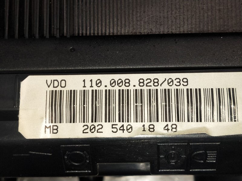 Recambio de cuadro instrumentos para mercedes clase c (w202) berlina 240 (202.026) referencia OEM IAM 2025401848 110008828039 