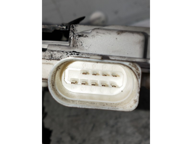 Recambio de motor cierre centralizado delantero izquierdo para audi a6 berlina (4f2) 2.0 tfsi referencia OEM IAM 4F1837015E  4P