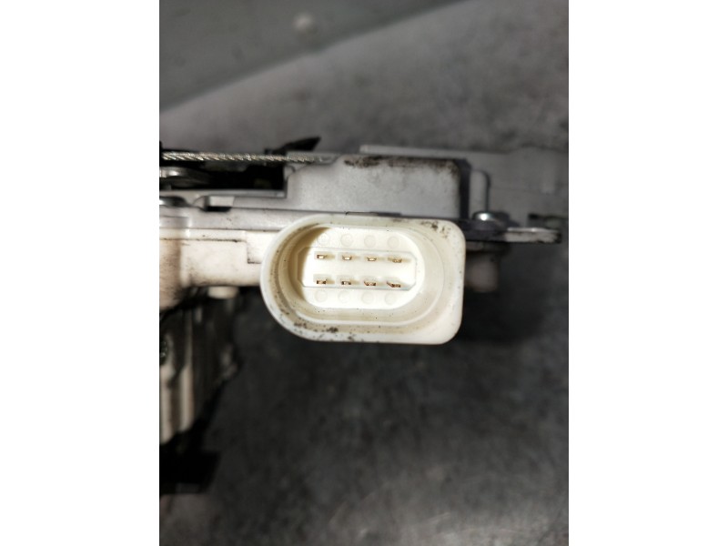 Recambio de motor cierre centralizado trasero izquierdo para audi a6 berlina (4f2) 2.0 tfsi referencia OEM IAM   