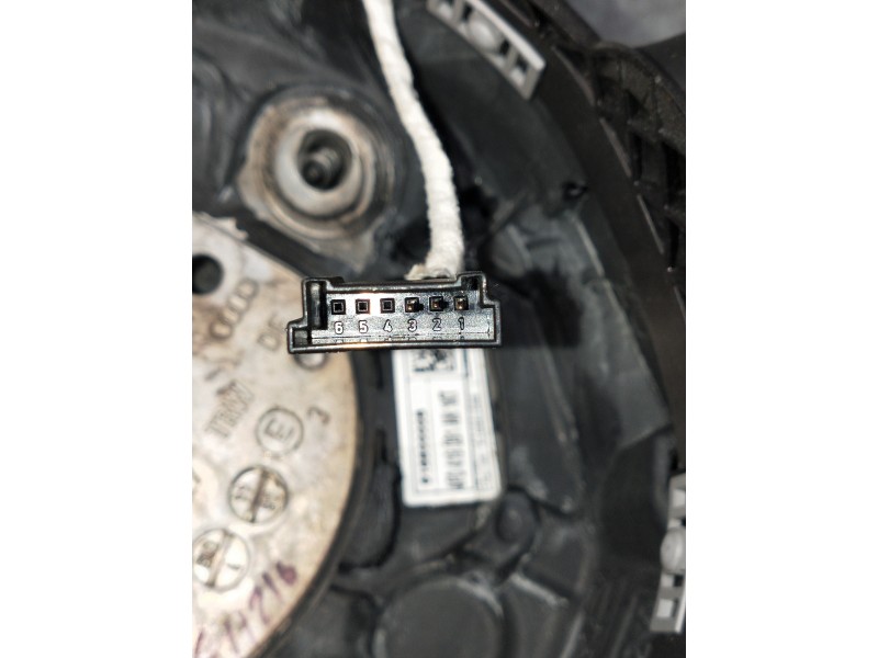 Recambio de volante para audi a6 berlina (4f2) 2.0 tfsi referencia OEM IAM   