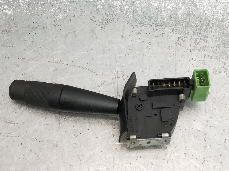 Recambio de mando limpia para peugeot 205 berlina 1.8 d mito referencia OEM IAM   