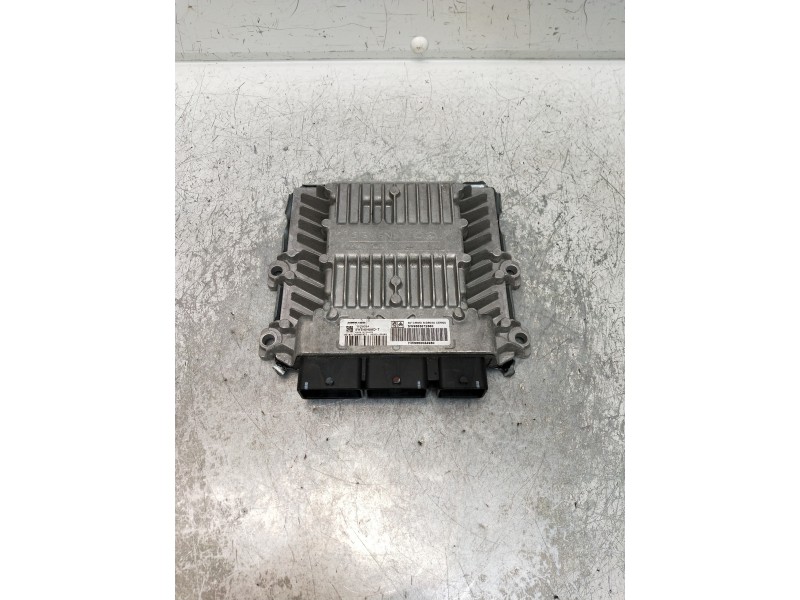 Recambio de centralita motor uce para citroen c4 grand picasso exclusive referencia OEM IAM 5WS40458D SW9663572880 