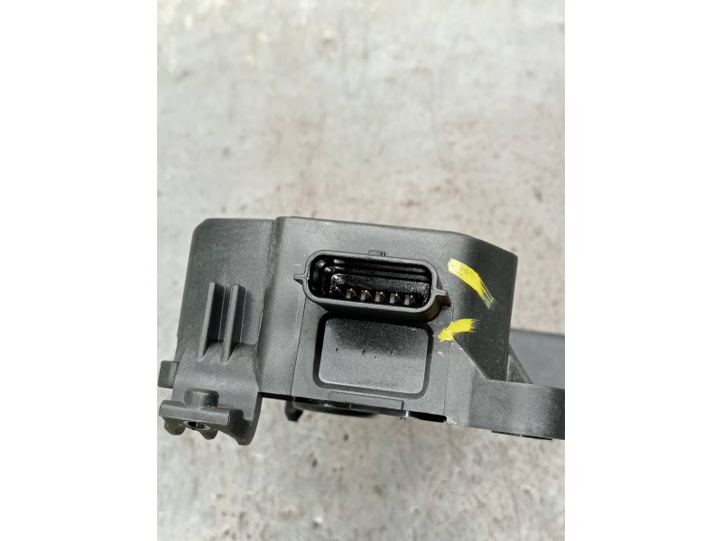 Recambio de potenciometro pedal para renault express referencia OEM IAM 180026976R  