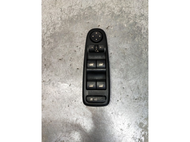 Recambio de mando elevalunas delantero izquierdo para citroen c4 grand picasso exclusive referencia OEM IAM   