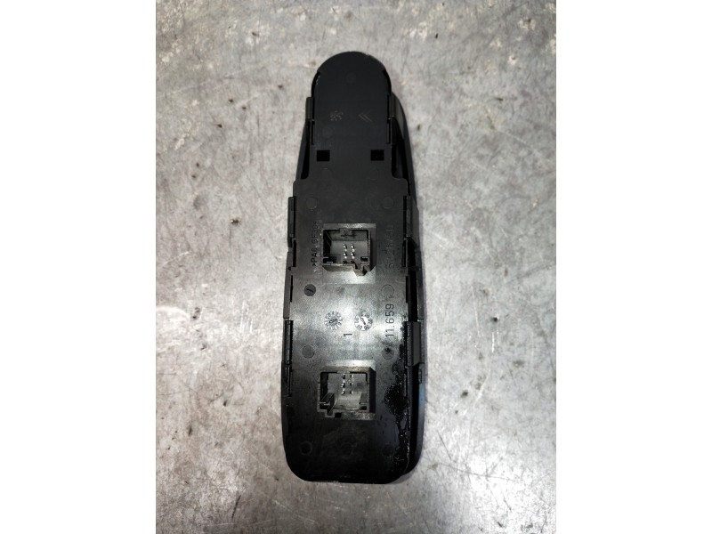 Recambio de mando elevalunas delantero izquierdo para citroen c4 grand picasso exclusive referencia OEM IAM   