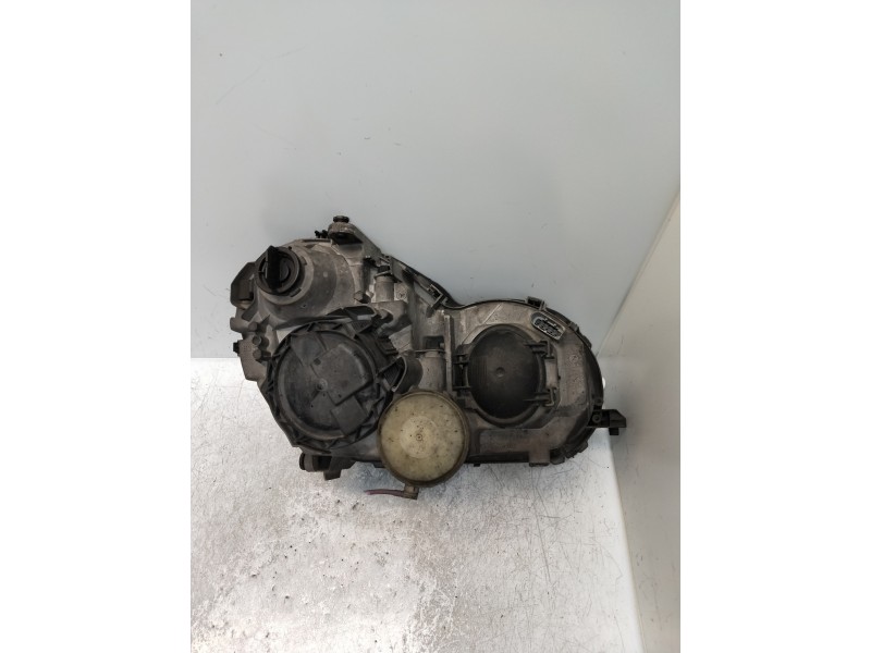 Recambio de faro izquierdo para mercedes clase c (w203) berlina 220 cdi (203.006) referencia OEM IAM   