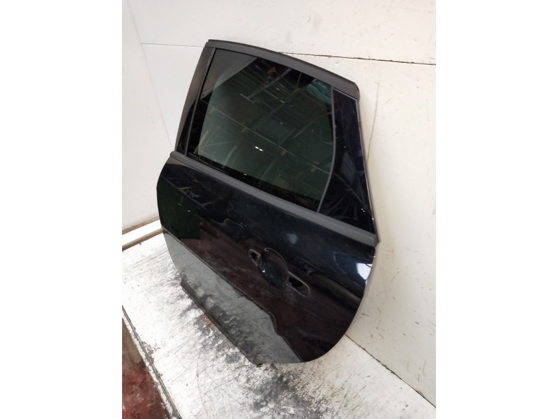 Recambio de puerta trasera izquierda para ford focus lim. trend referencia OEM IAM   5P