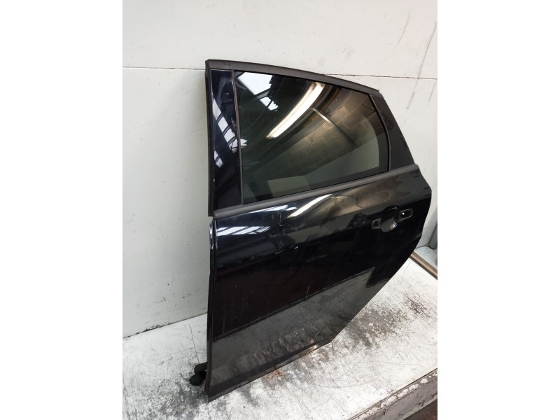 Recambio de puerta trasera izquierda para ford focus lim. trend referencia OEM IAM   5P