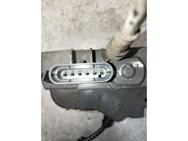 Recambio de motor cierre centralizado trasero derecho para citroen c3 1.4 sx plus referencia OEM IAM   5P