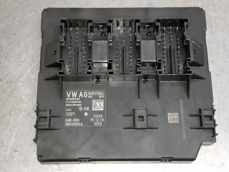 Recambio de modulo electronico para volkswagen caddy ka/kb (2c) combi bluemotion referencia OEM IAM 5K0937086S 5WK50504A 
