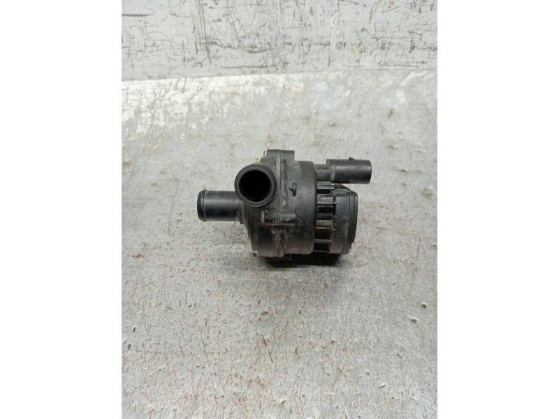 Recambio de bomba agua para mercedes clase a (bm 177) a 200 d (177.012) referencia OEM IAM 0392023000 A2118350364 