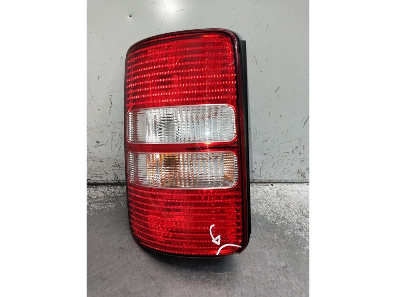 Recambio de piloto trasero izquierdo para volkswagen caddy ka/kb (2c) combi bluemotion referencia OEM IAM 2K5945311D 4VEX13B537B