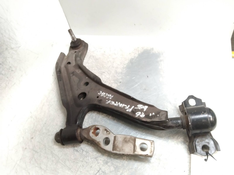 Recambio de brazo suspension inferior delantero derecho para nissan primera berlina (p11) gx referencia OEM IAM   
