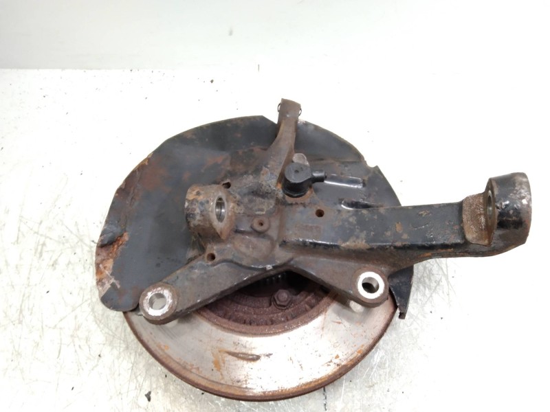 Recambio de mangueta delantera derecha para hyundai h 1 2.5 crdi cat referencia OEM IAM   