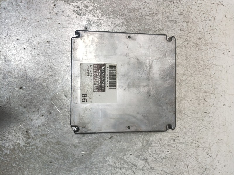 Recambio de centralita motor uce para toyota avensis berlina (t25) 1.8 sol sedán (4-ptas.) referencia OEM IAM 8966105860 MB27500