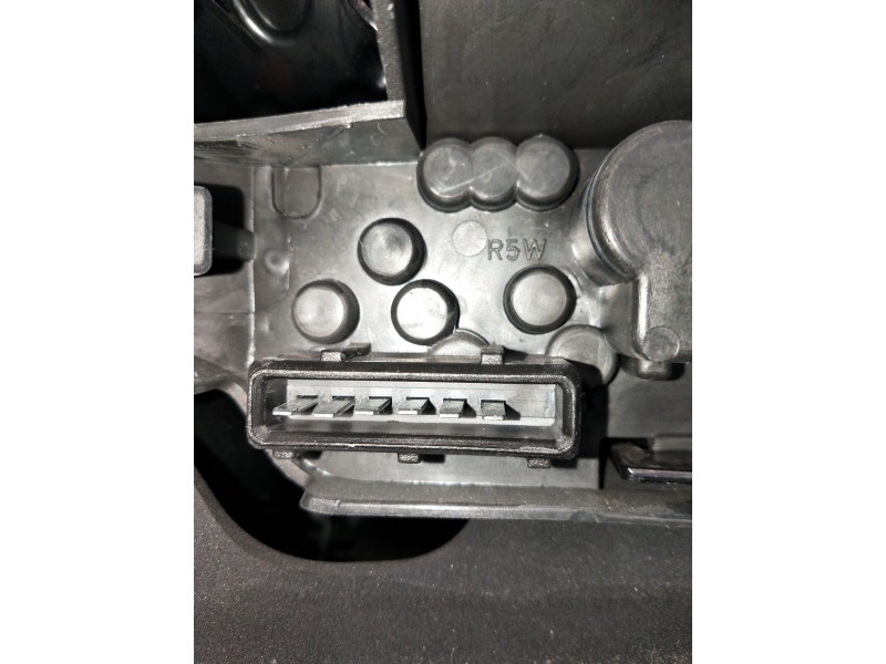 Recambio de piloto trasero derecho para toyota avensis berlina (t25) 1.8 sol sedán (4-ptas.) referencia OEM IAM   