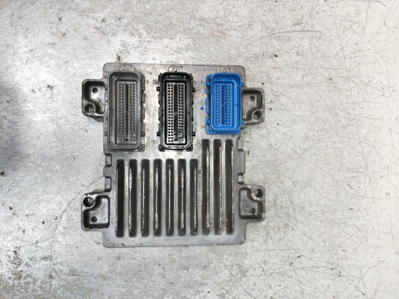 Recambio de centralita motor uce para opel corsa d 1.2 cat (a 12 xer / ldc) referencia OEM IAM 55594571 12643636 