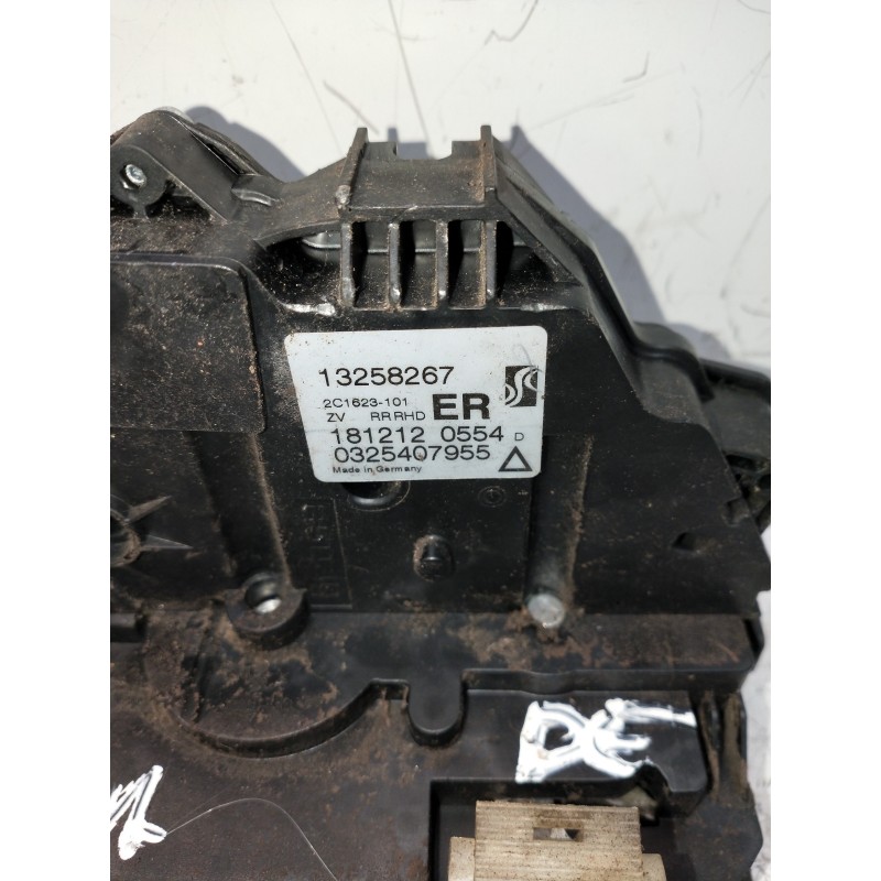 Recambio de motor cierre centralizado trasero derecho para opel corsa d 1.2 cat (a 12 xer / ldc) referencia OEM IAM 13258267  5P