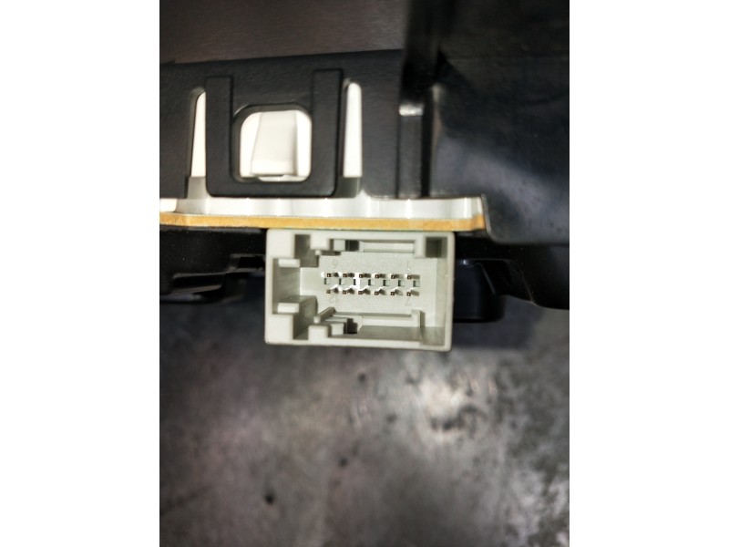 Recambio de cuadro instrumentos para opel vectra c berlina club referencia OEM IAM 13165966MP  